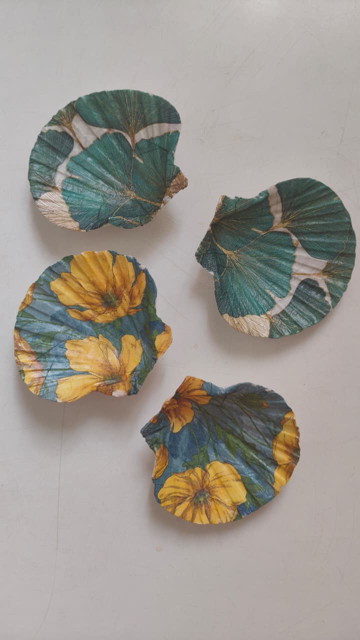 Decoupage Scallop Shell – Trinket Dish (4.5–5.5 inches)