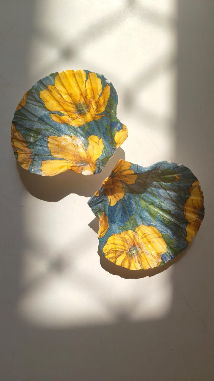 Decoupage Scallop Shell – Trinket Dish (4.5–5.5 inches)