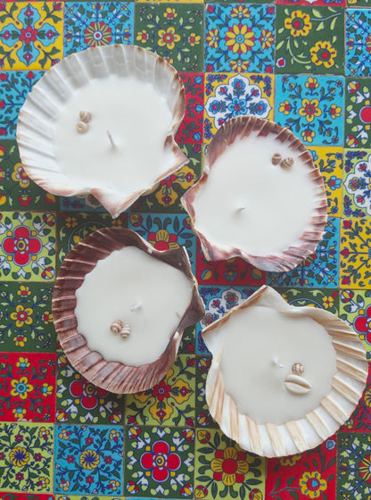 Handmade Scallop Shell Candle (4.5–5.5 inches) – Coastal Decor | Seashell Soy Wax Candle