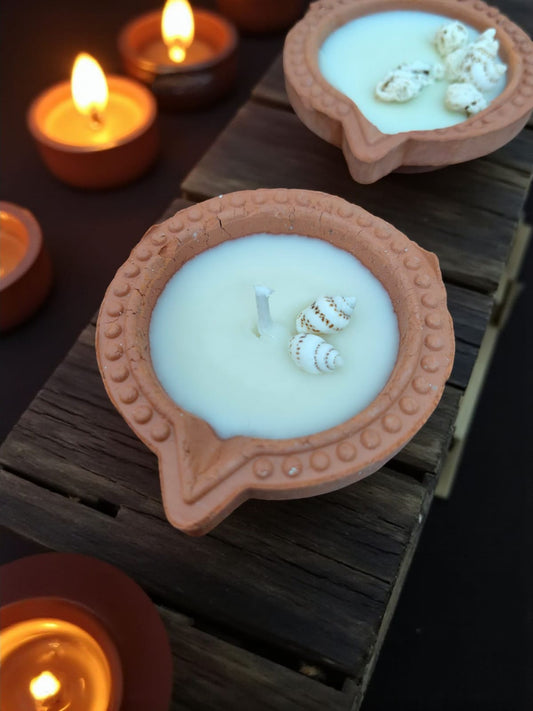 Festive Seashell Diyas – Vanilla Scented Clay Candles (2.5")
