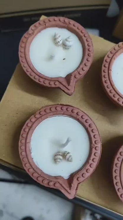Festive Seashell Diyas – Vanilla Scented Clay Candles (2.5")